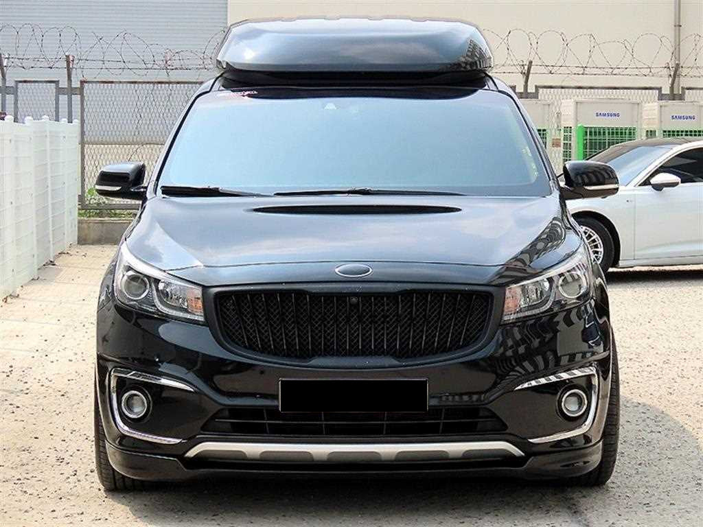 Kia Carnival — photo 01