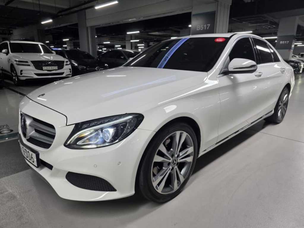 Mercedes-Benz C-Class — photo 02