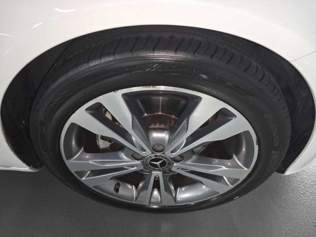 Mercedes-Benz C-Class — photo 19