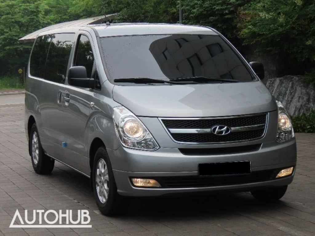Hyundai Starex — photo 02