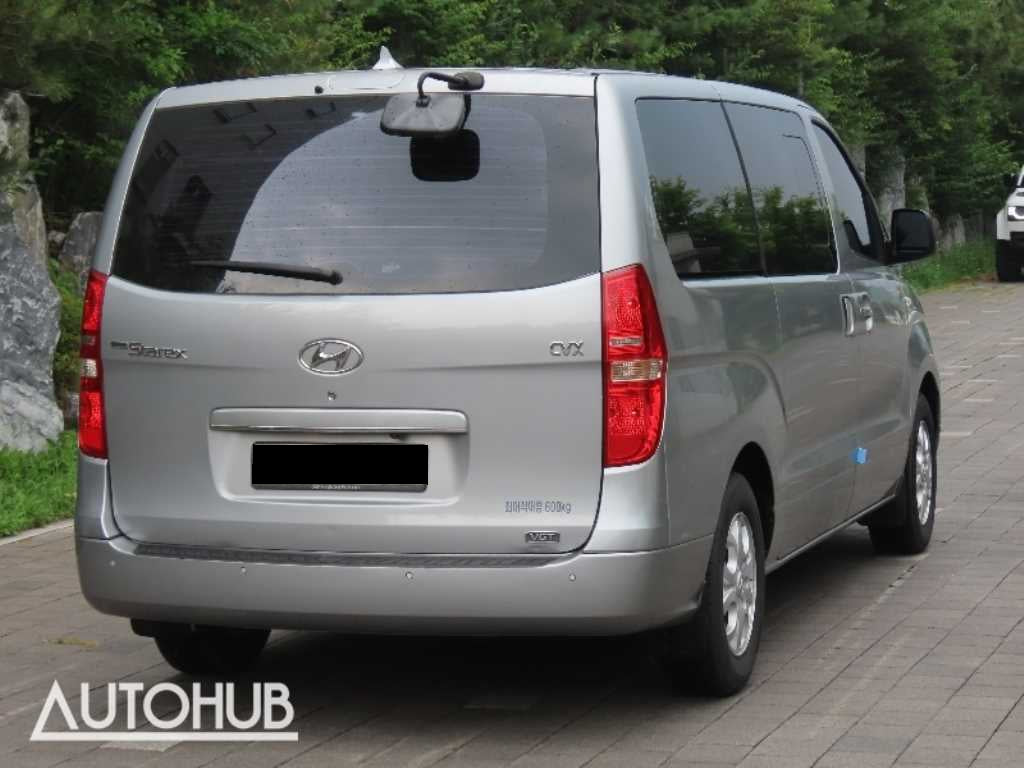 Hyundai Starex — photo 03
