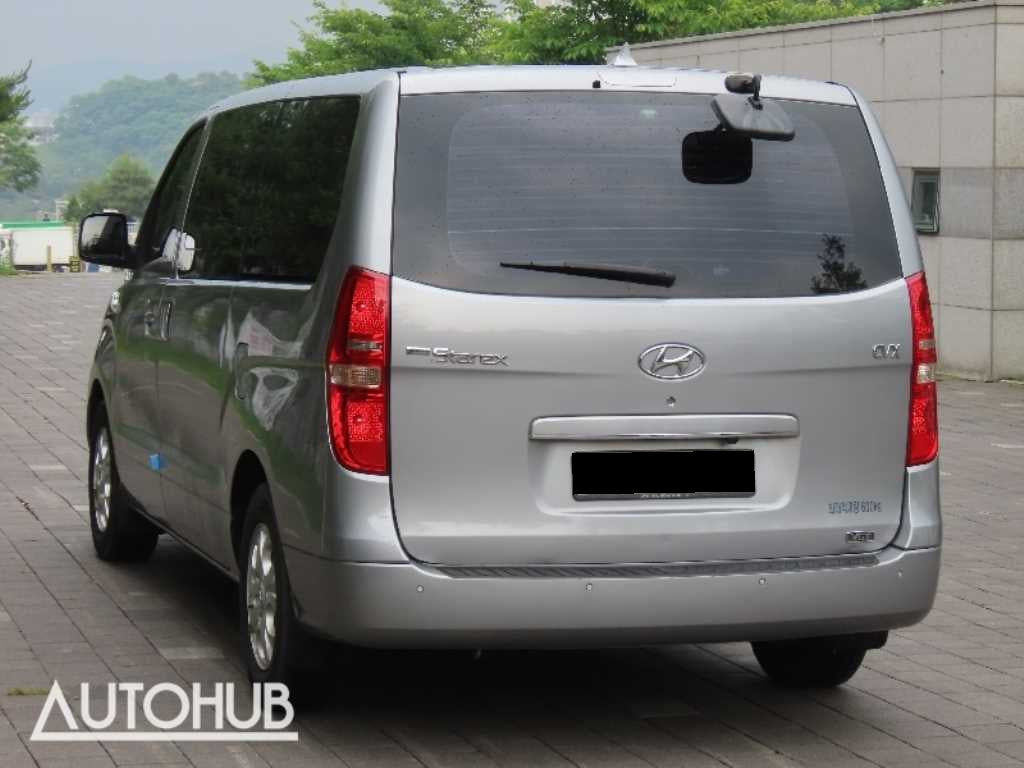 Hyundai Starex — photo 04