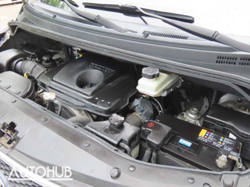 Hyundai Starex — photo 05