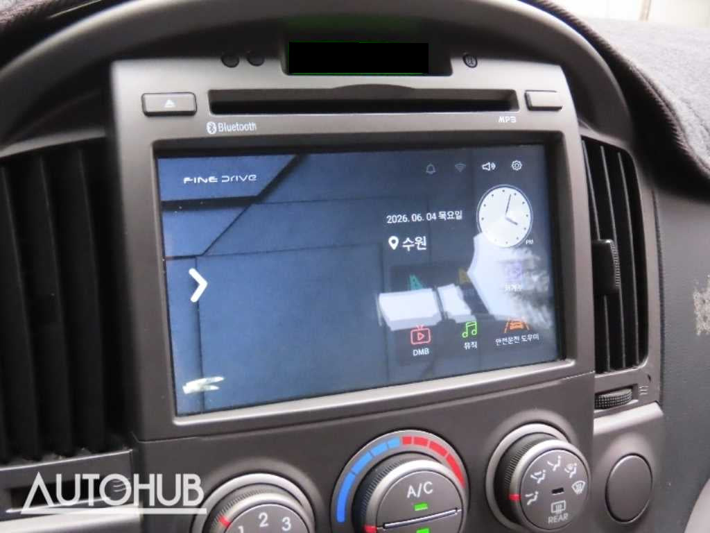 Hyundai Starex — photo 09