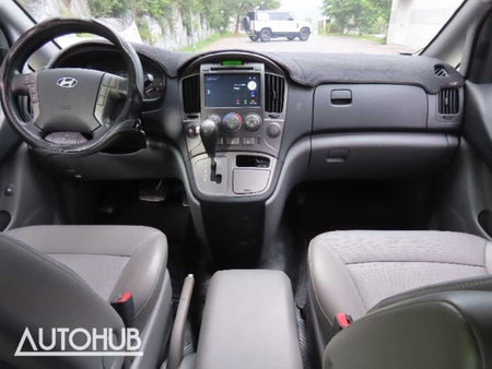 Hyundai Starex — photo 16