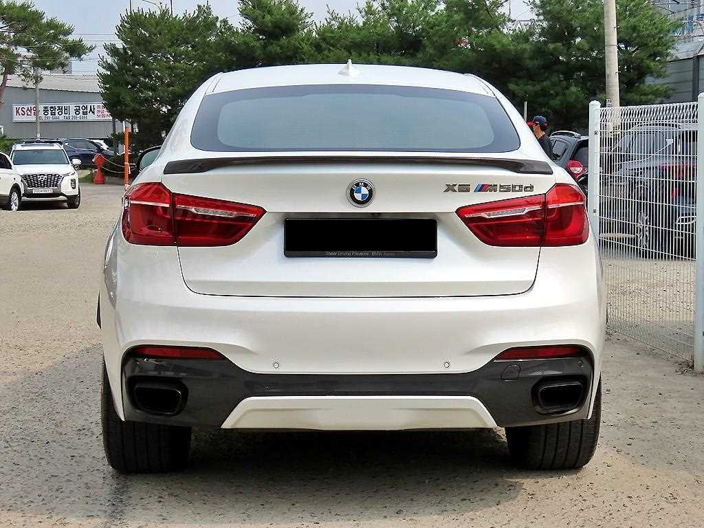 BMW X6 — photo 04