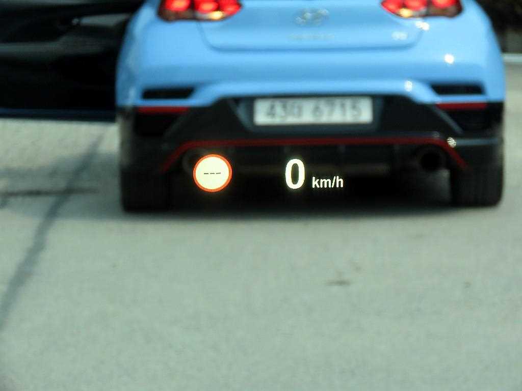 BMW X6 — photo 10