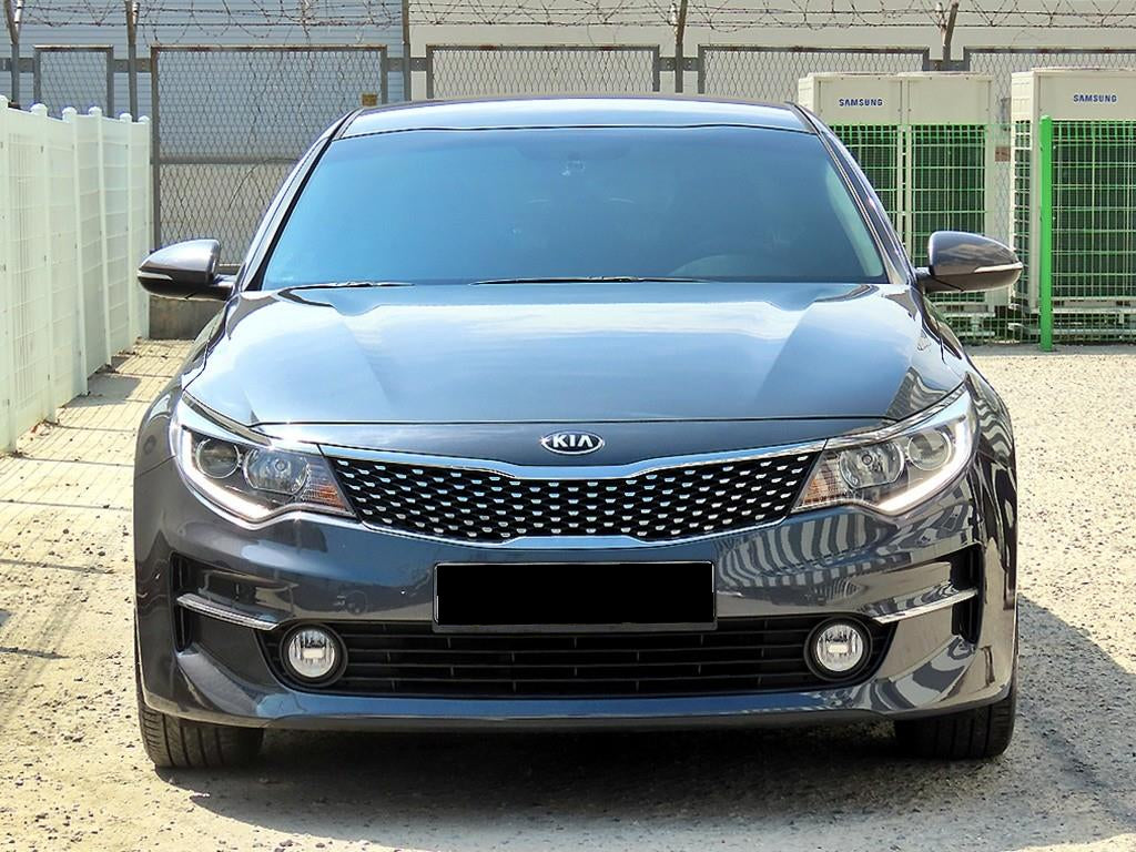 Kia K5 — photo 01