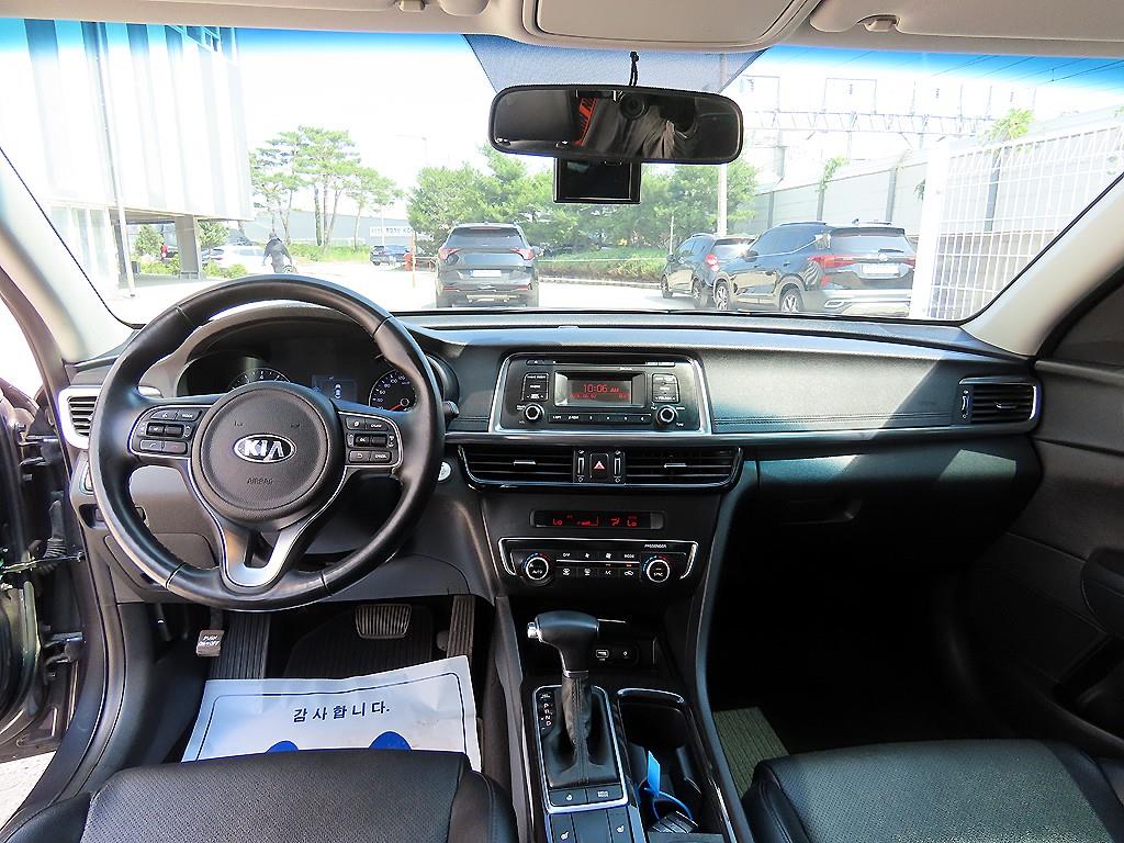 Kia K5 — photo 07