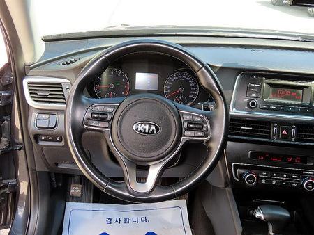 Kia K5 — photo 08