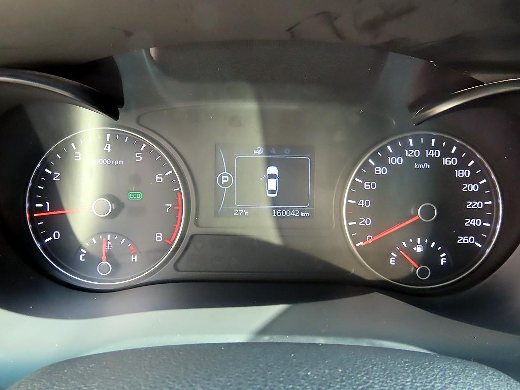 Kia K5 — photo 09