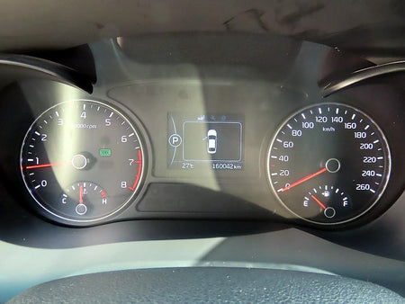 Kia K5 — photo 09