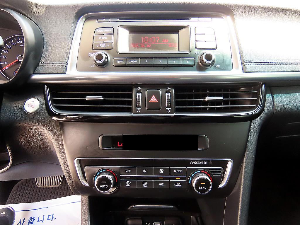 Kia K5 — photo 13