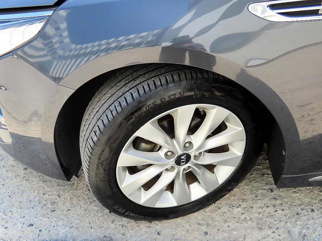 Kia K5 — photo 18