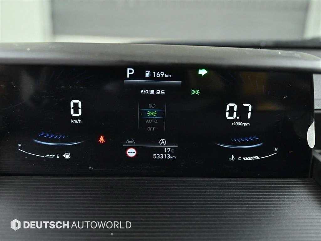 Hyundai Staria — photo 08