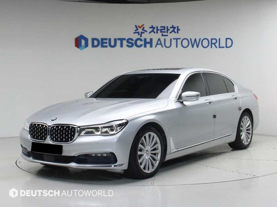 BMW 7-Series — photo 01