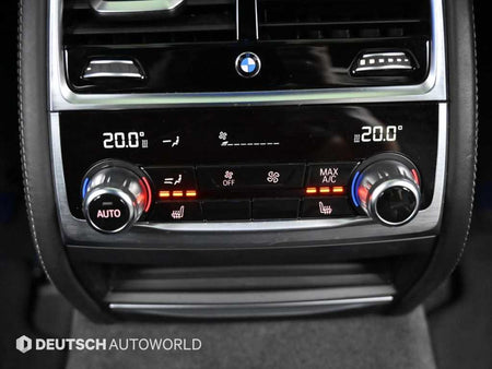BMW 7-Series — photo 16