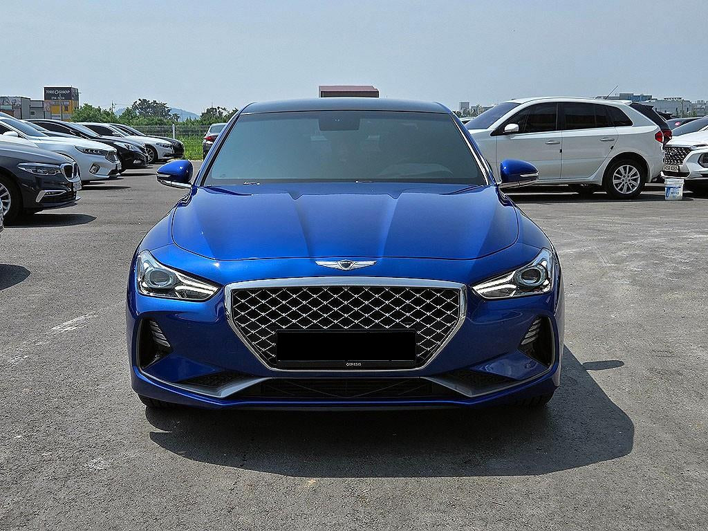 Genesis G70 — photo 01