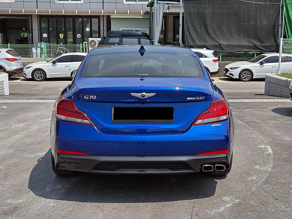 Genesis G70 — photo 04