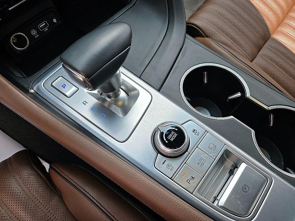 Genesis G70 — photo 11