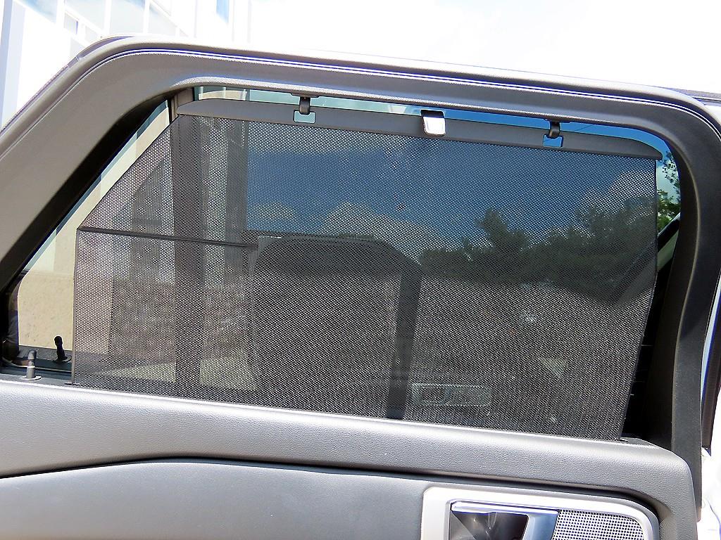 Ford Explorer — photo 14
