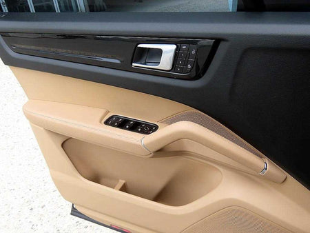 Porsche Cayenne — photo 11
