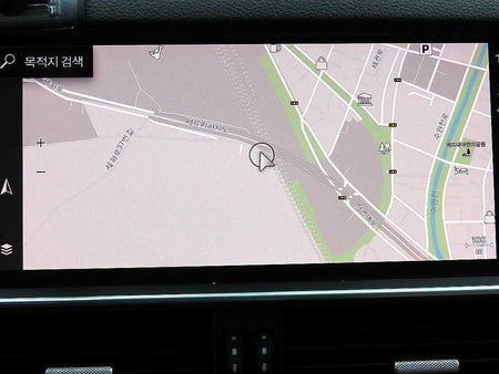 Porsche Cayenne — photo 13