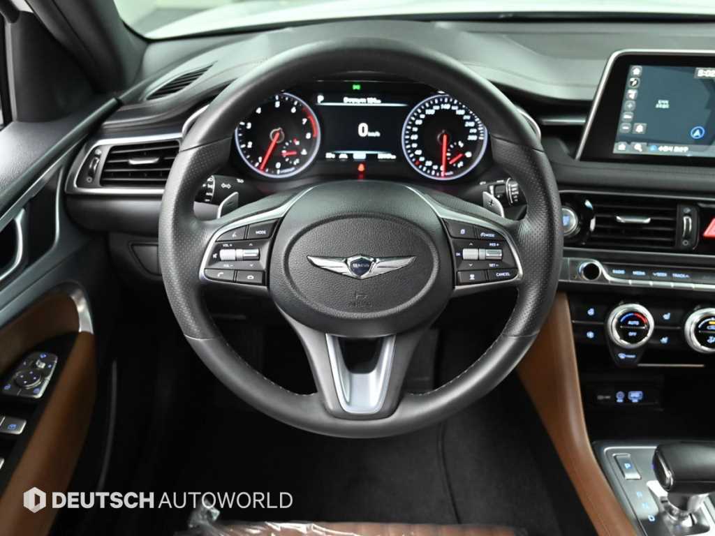 Genesis G70 — photo 13