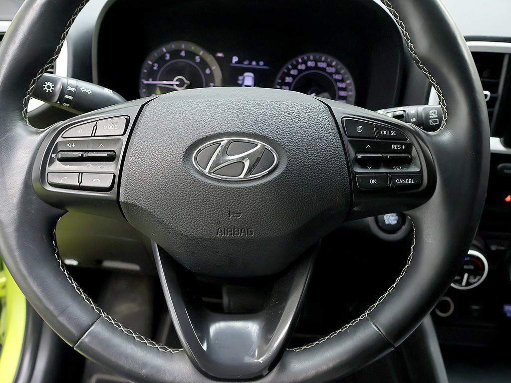 Hyundai Venue — photo 15