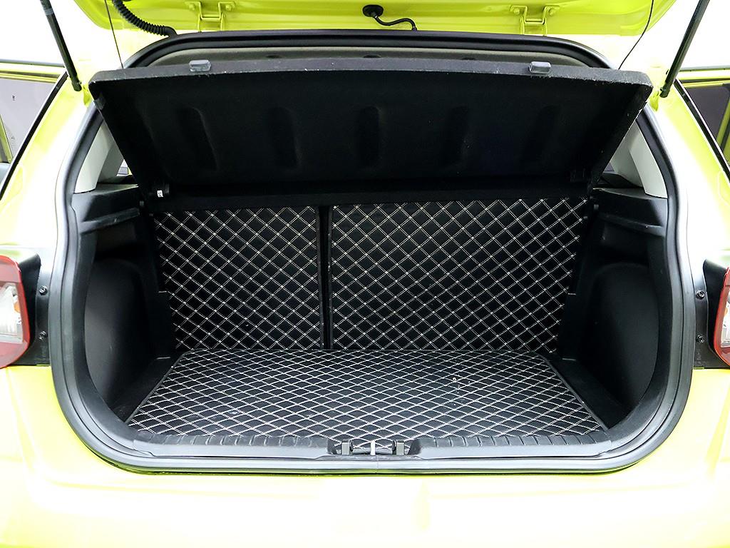 Hyundai Venue — photo 17