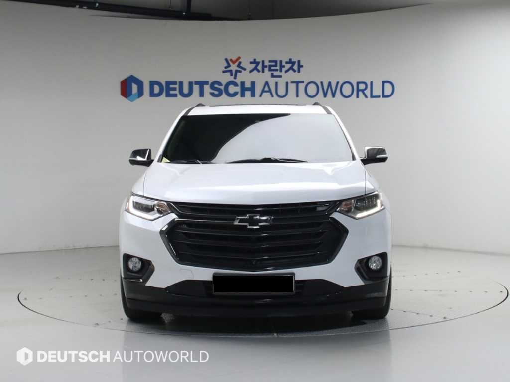CHEVROLET Traverse — photo 03