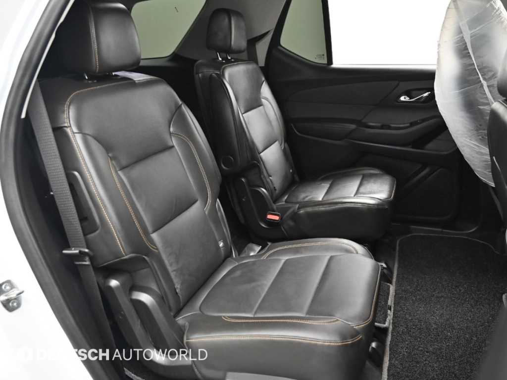 CHEVROLET Traverse — photo 12