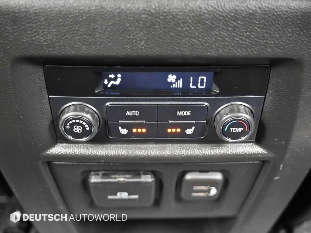 CHEVROLET Traverse — photo 16