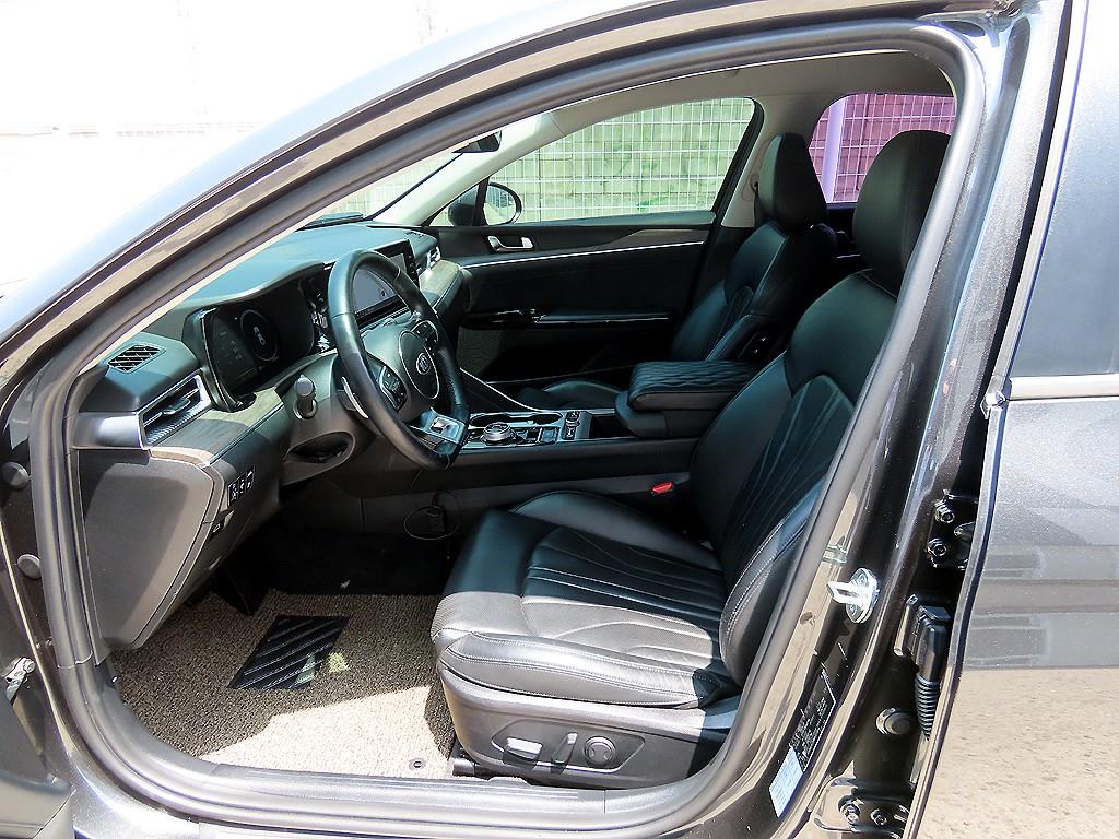Kia K5 — photo 05