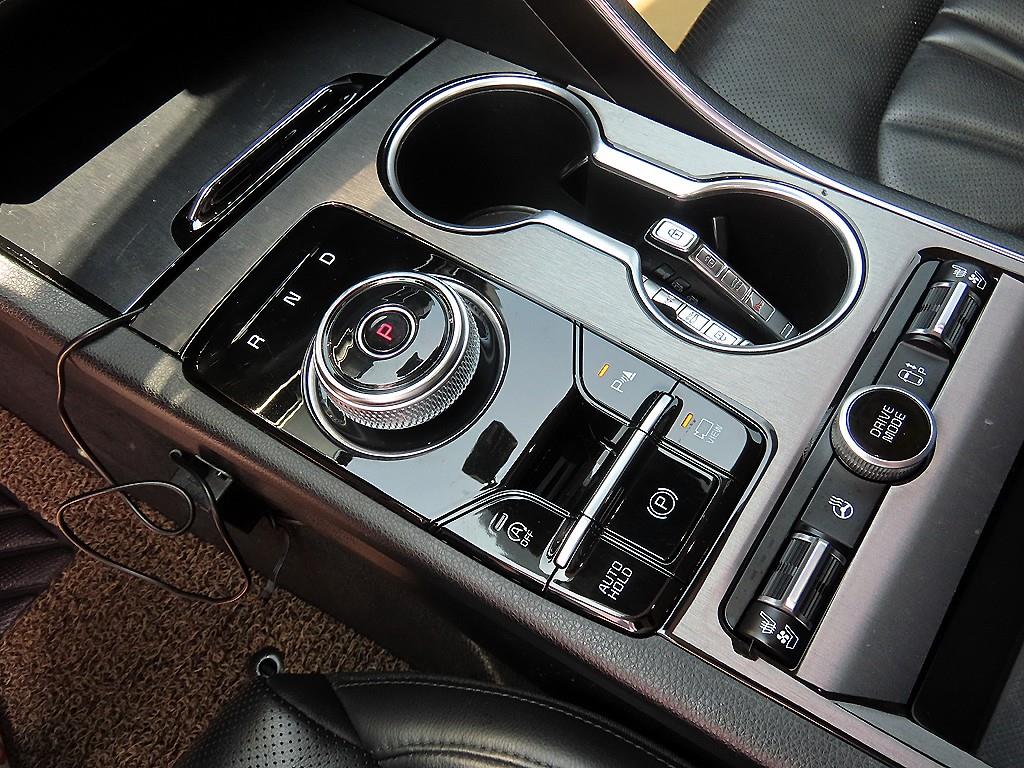 Kia K5 — photo 11