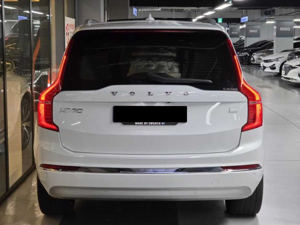 Volvo XC90 — photo 05