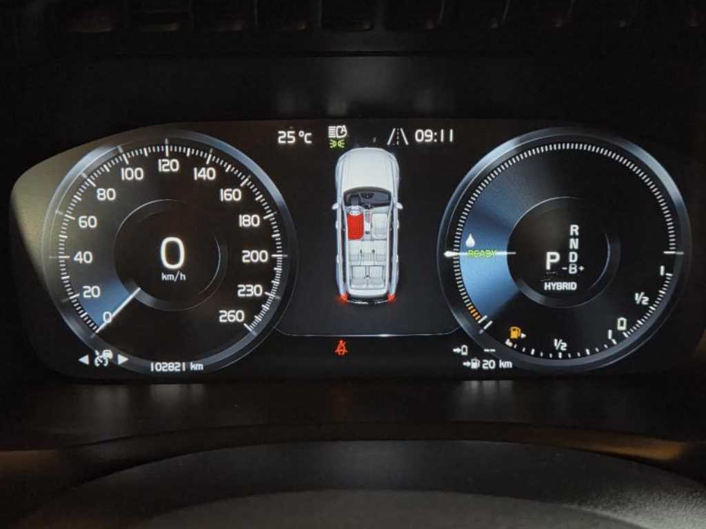 Volvo XC90 — photo 15