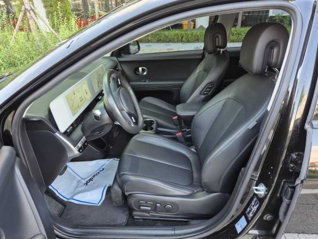 Hyundai Ioniq5 — photo 17