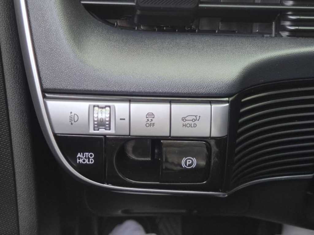 Hyundai Ioniq5 — photo 18