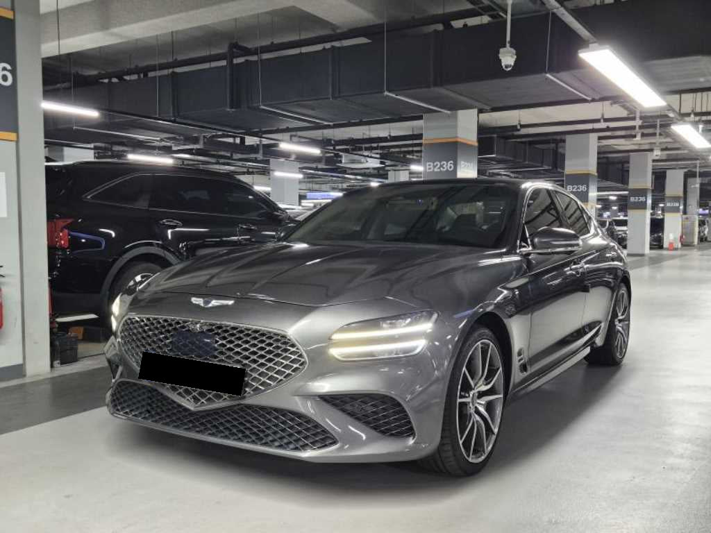 Genesis G70 — photo 01