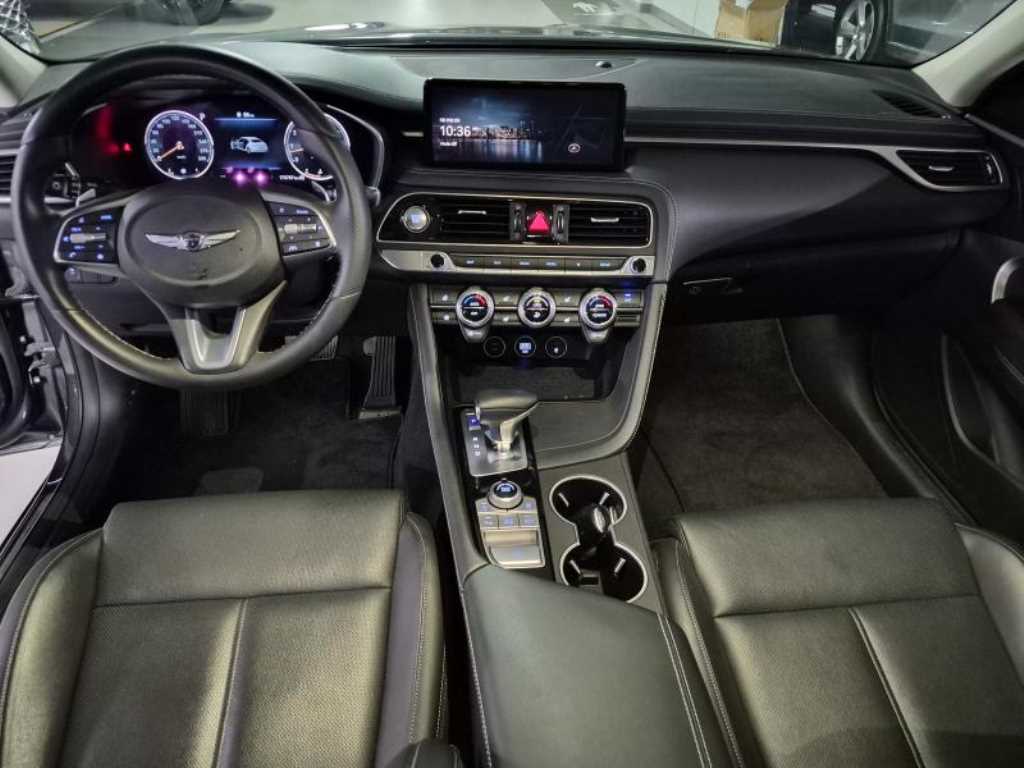 Genesis G70 — photo 07