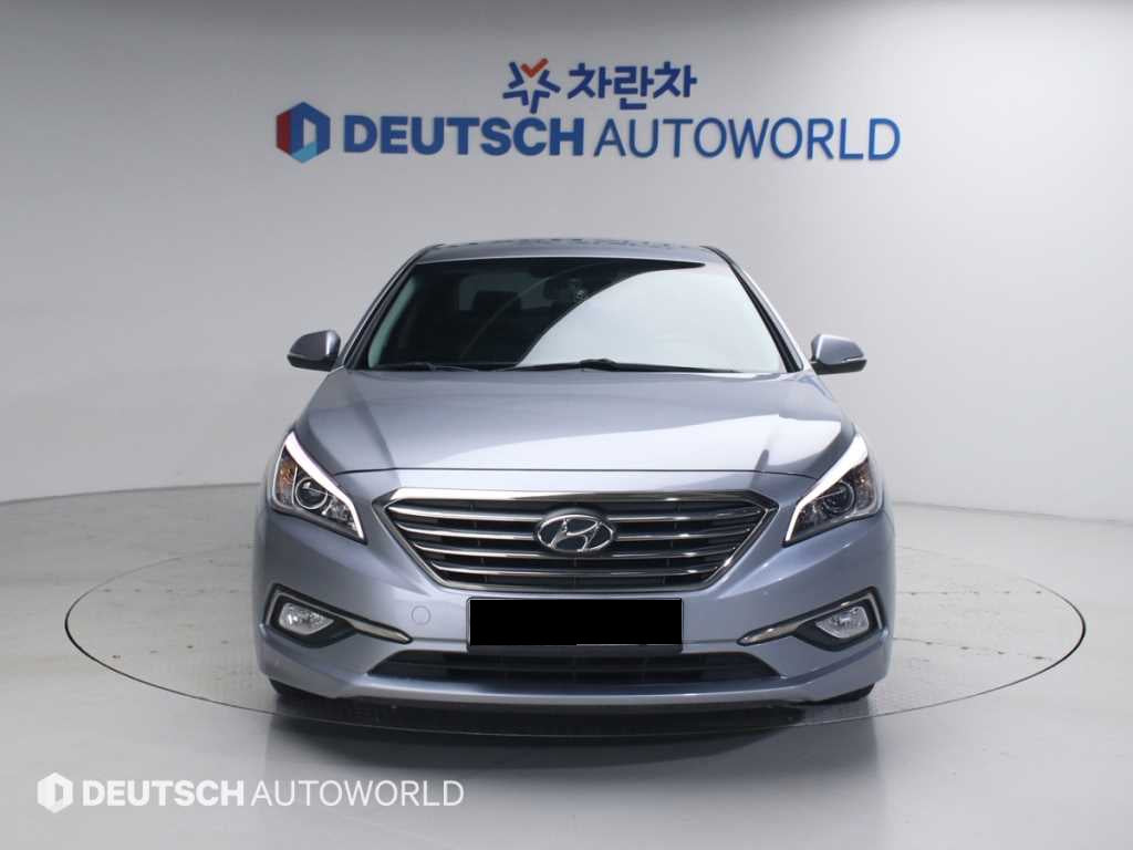 Hyundai Sonata — photo 03
