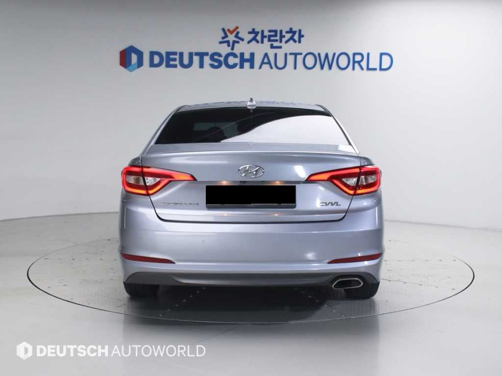 Hyundai Sonata — photo 04