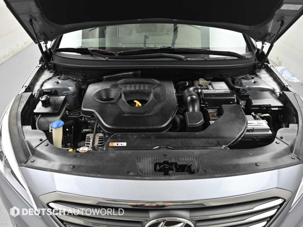 Hyundai Sonata — photo 06