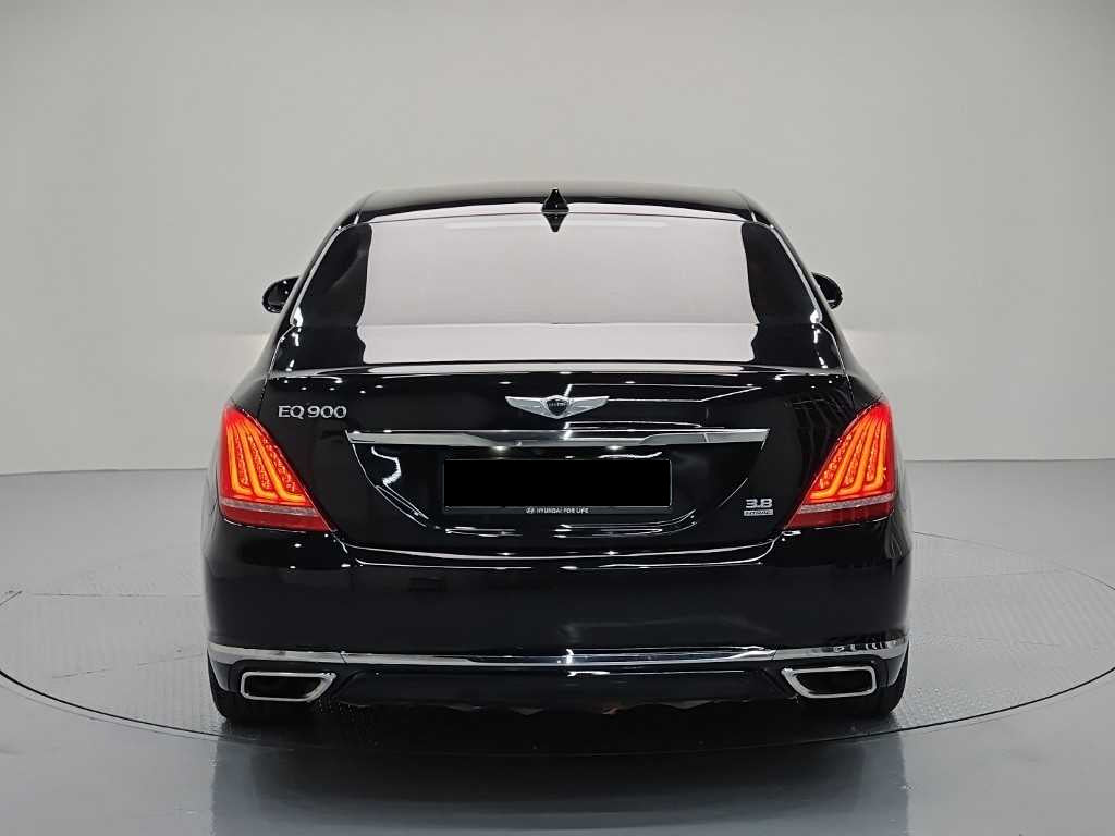 Genesis EQ900 — photo 03
