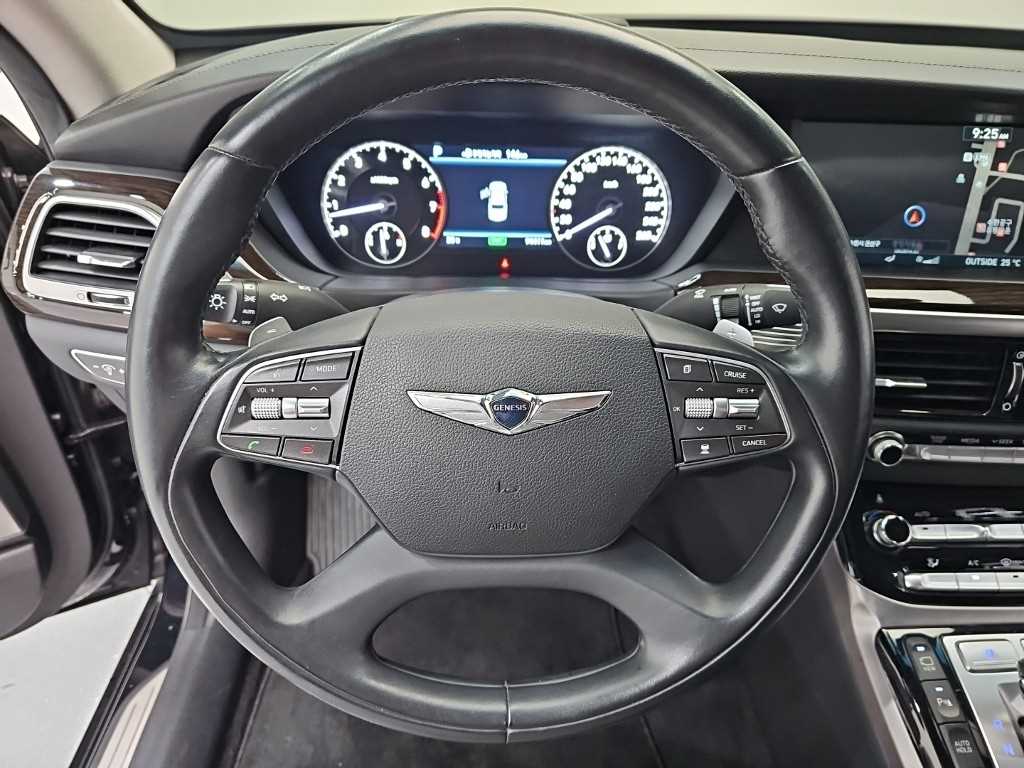 Genesis EQ900 — photo 09