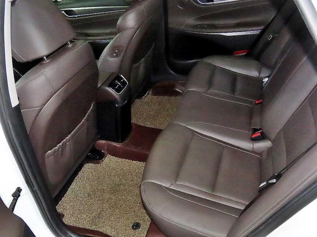 Hyundai Grandeur — photo 07