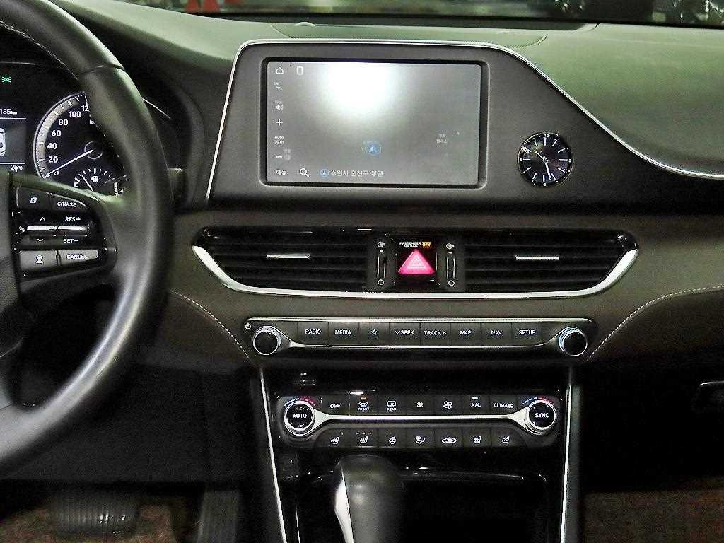 Hyundai Grandeur — photo 11