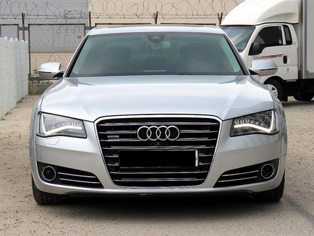 Audi A8 — photo 01