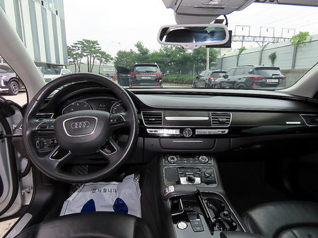 Audi A8 — photo 07